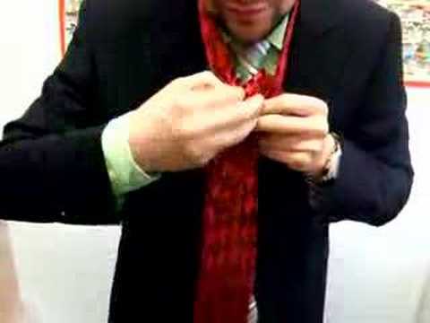 Krawatte richtig binden (tying a tie)