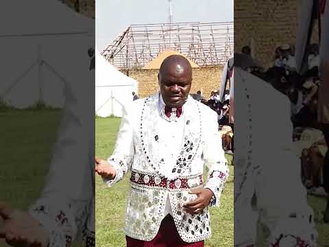 SPIRITUAL TONGUES IN BORN AGAIN CHURCHES ARE FAKE.