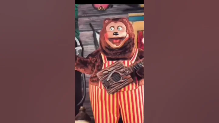 #shorts #shortviral #creepy #creepy #abandoned #animatronics