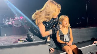 Shania Twain  Audience Interaction in Las Vegas, NV  6/15/2022