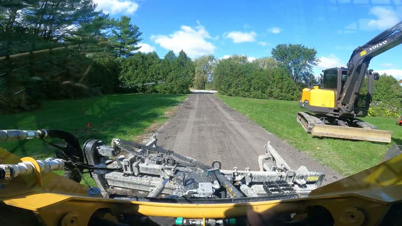 Part 3: Installing Topcoat of Recycled Asphalt On Huge Residential Driveway With Cat 259D3