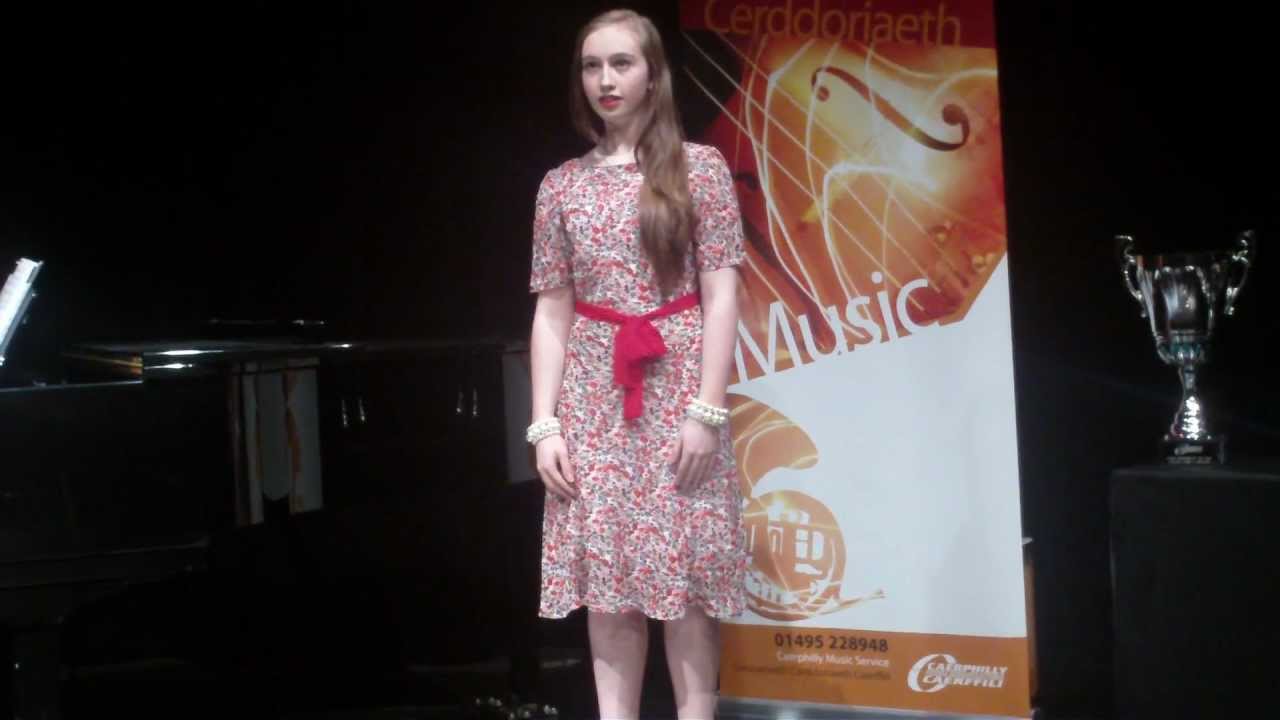Lucy Jane Rees Young classical singer Lucy Rees singing Domine Deus - YouTube