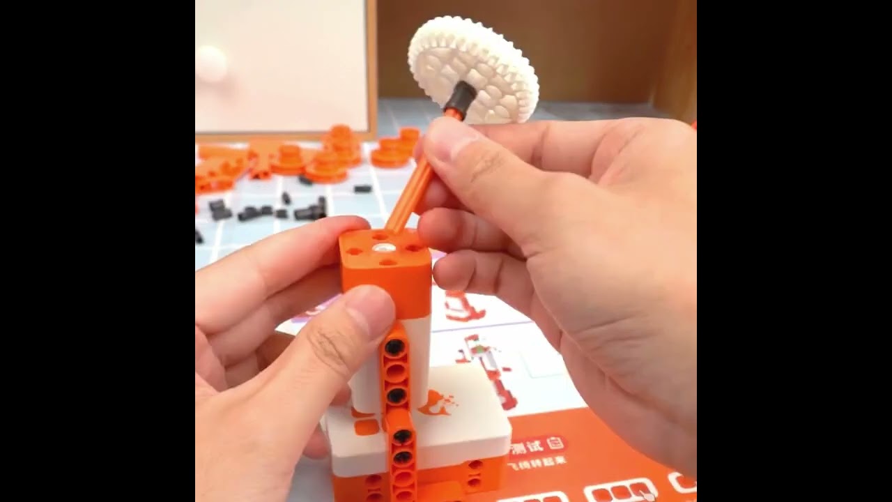 Build a Spinning Carousel with WhalesBot STEM toy