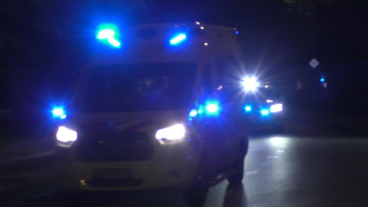 Ambulance 03-103 + MMT 01-911 met spoed naar het UMCG