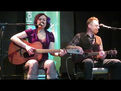 Erin Harpe Country Blues - Chauffeur Blues (Walthamstow Folk Club, London)
