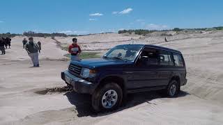 Montero (Cris) Subiendo el medano a pura traccion