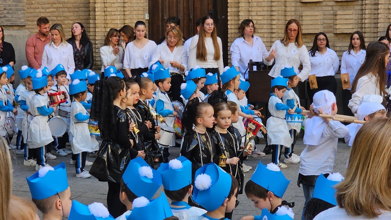 Procesión Infantil Escolapias Calasanz Zaragoza Semana Santa 2025 