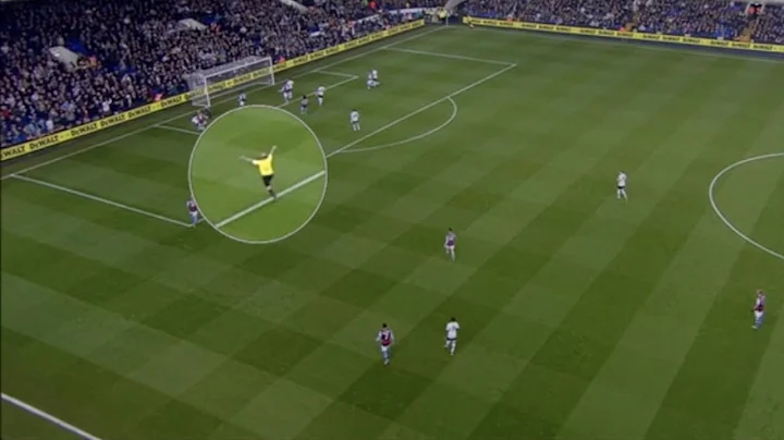 Referee Mike Dean celebrating Tottenham goal vs As...