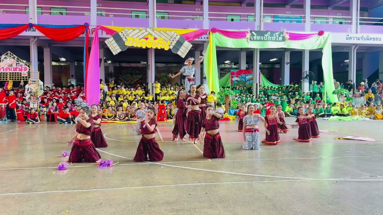 รางวัลชนะเลิศ การแข่งขันเชียร์หลีดเดอร์ คณะสีแดง โรงเรียนเสริมมิตรวิทยา ประจำปีการศึกษา 2567