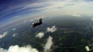 AFP 13 Skydive