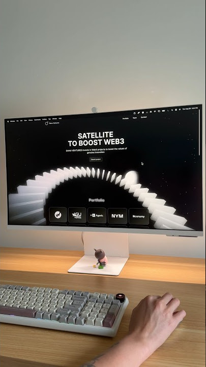 3D for this site was made in Spline. Designed by Two Click Designs #3d #3dwebsite #webdesign #ui #ux
