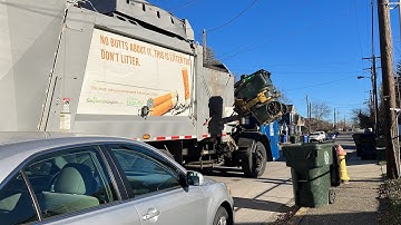 Lid Whipping Mack LEU Heil Multipack on Heavy Trash