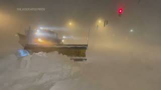 Arctic blast sweeps U.S. ahead of Christmas