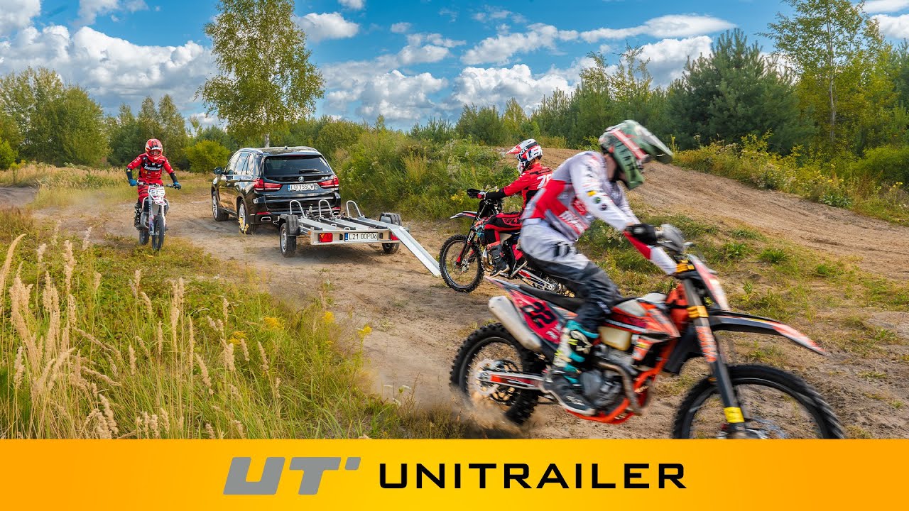 Trasporto di moto MX alla pista – rimorchio UNITRAILER MOTO 3 in azione