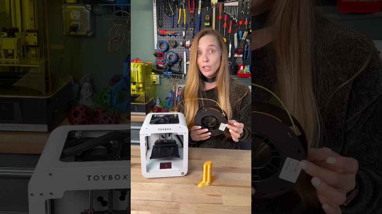 Распечатанный на 3D-принтере складной меч на Toybox