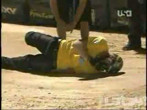 stephen murray big dirt crash at the dew tour