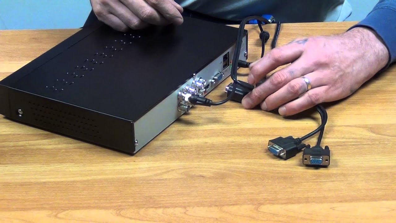 2 Way VGA Splitter Cable - YouTube