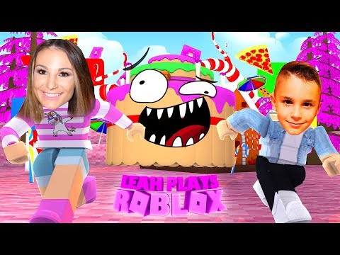 roblox little leah plays my real life baby brother is stung