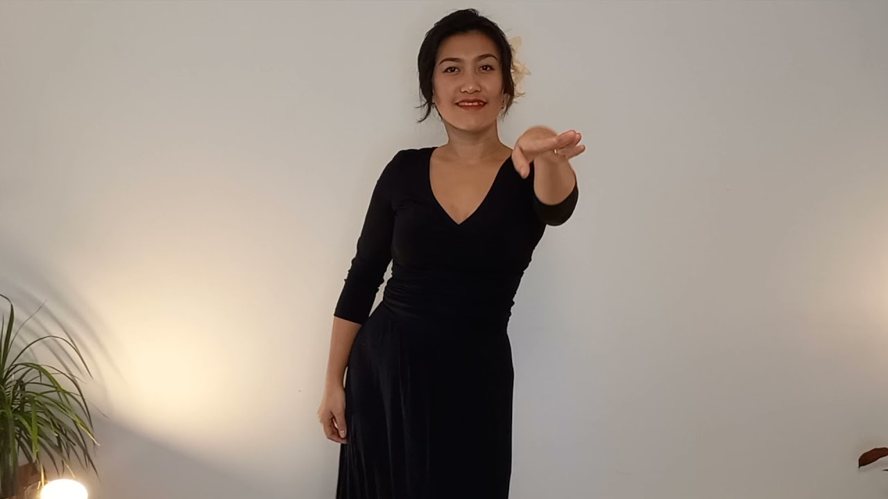 Halleluya (Hawaiian version) Kuana Torres Kahele - Haleluia