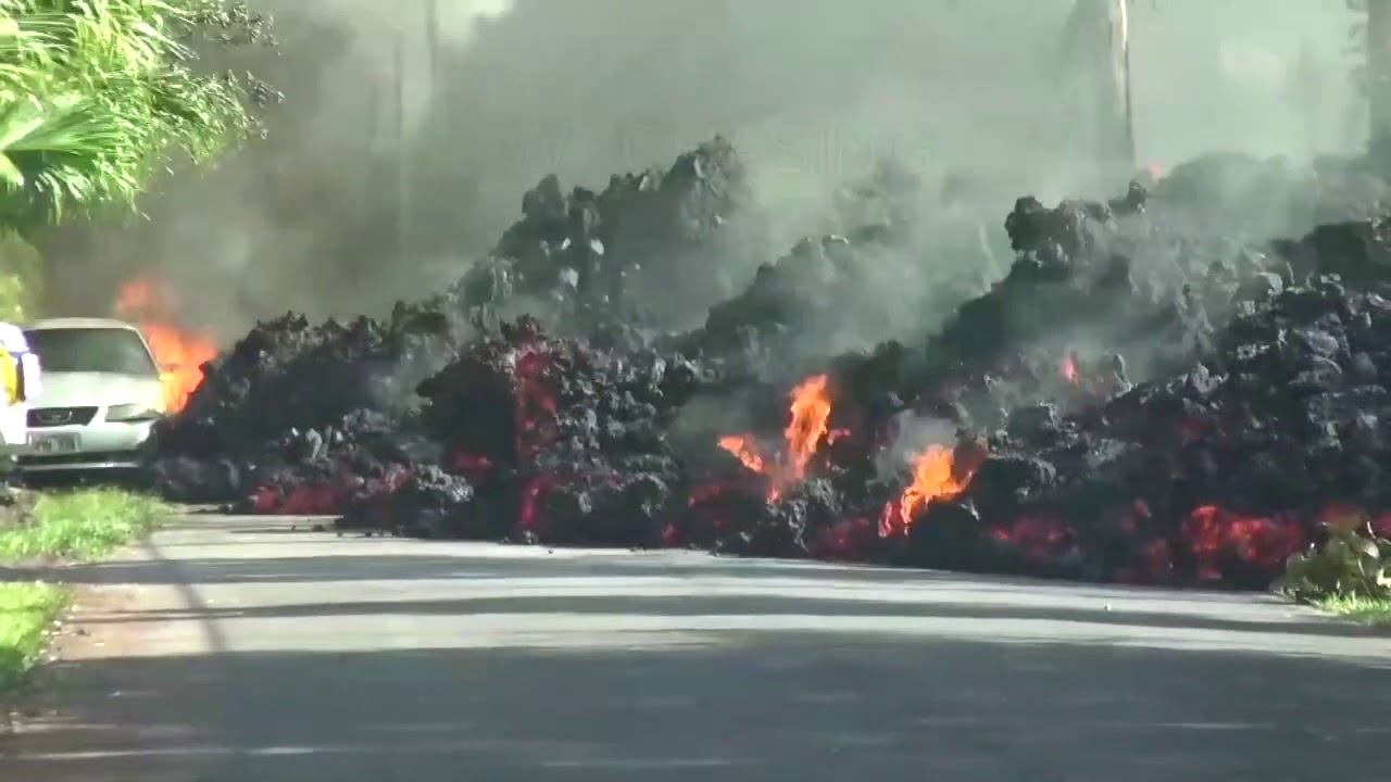 Hawaii volcano: Timelapse video captures Kilauea's spectacular eruption