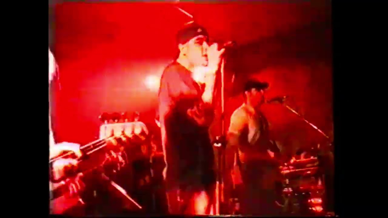 STRUNG OUT Live @ Sjofaasj. Tongeren. 1996.