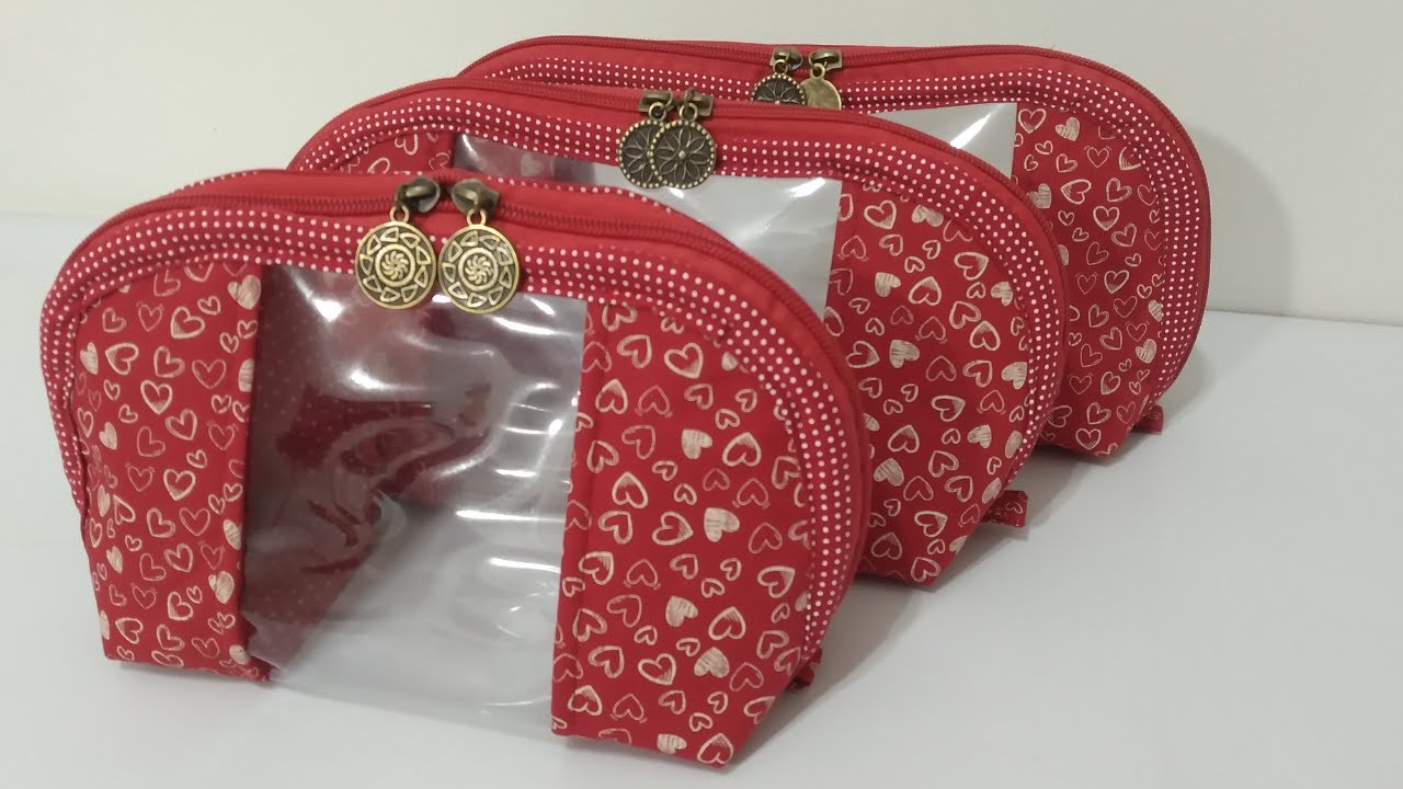 Nécessaire Meia Lua com visor transparente em 3 tamanhos🌸