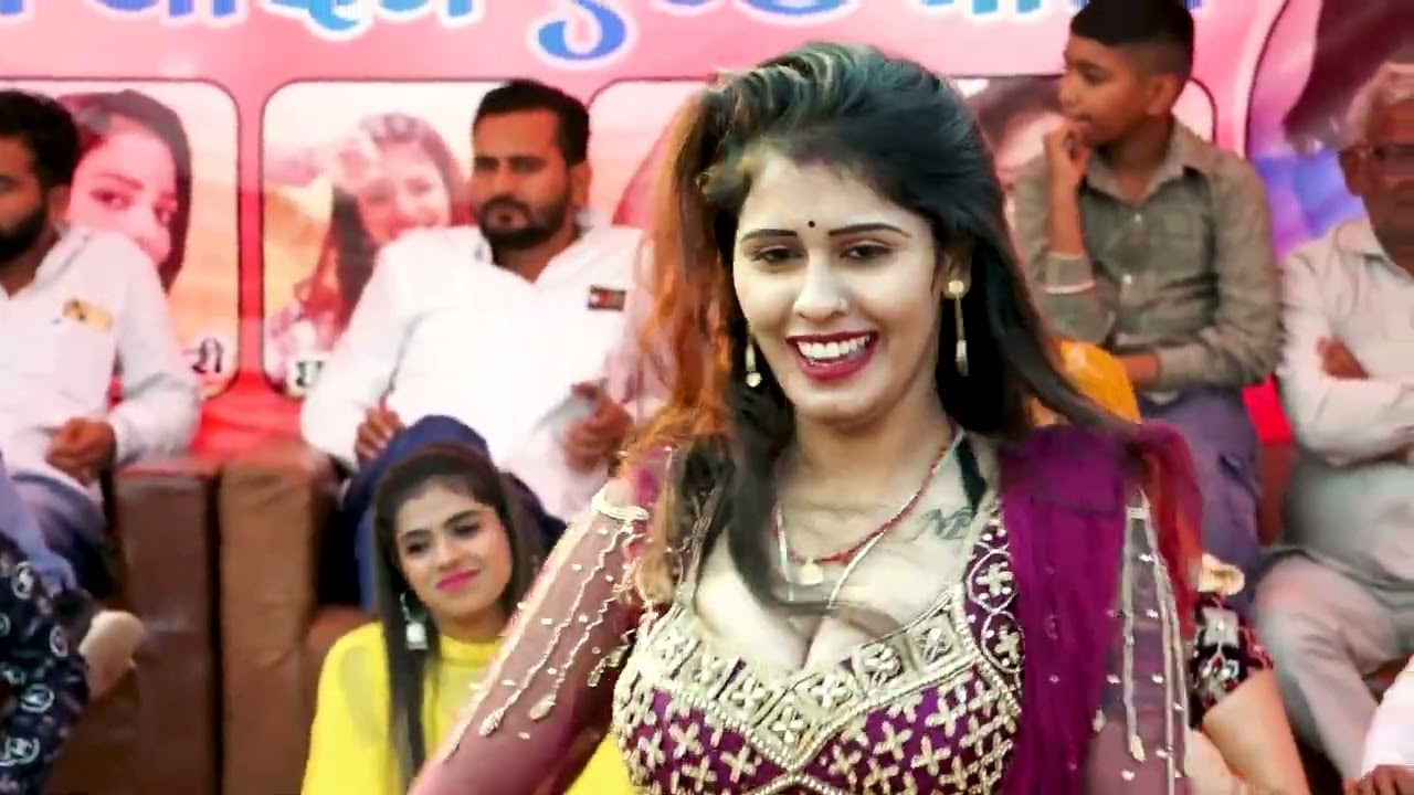 Nikita Sharma hot dance hungama open dance hungama 