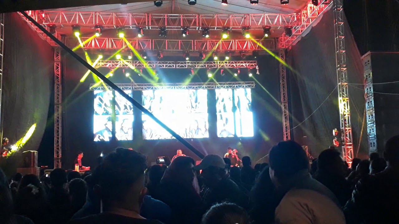 Grupo Mandingos Numero Equivocado Grupo Mandingo numero equivocado en vivo - YouTube
