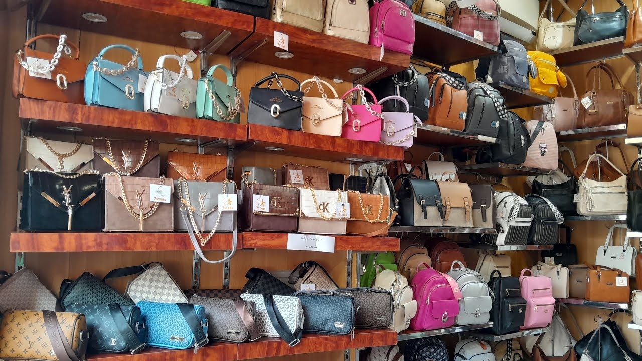 منبع جمله الشنط ❌️باب الشعريه جميع موديلات شنط تريندي موجوده هنااااا 💕 جمله وقطاعي