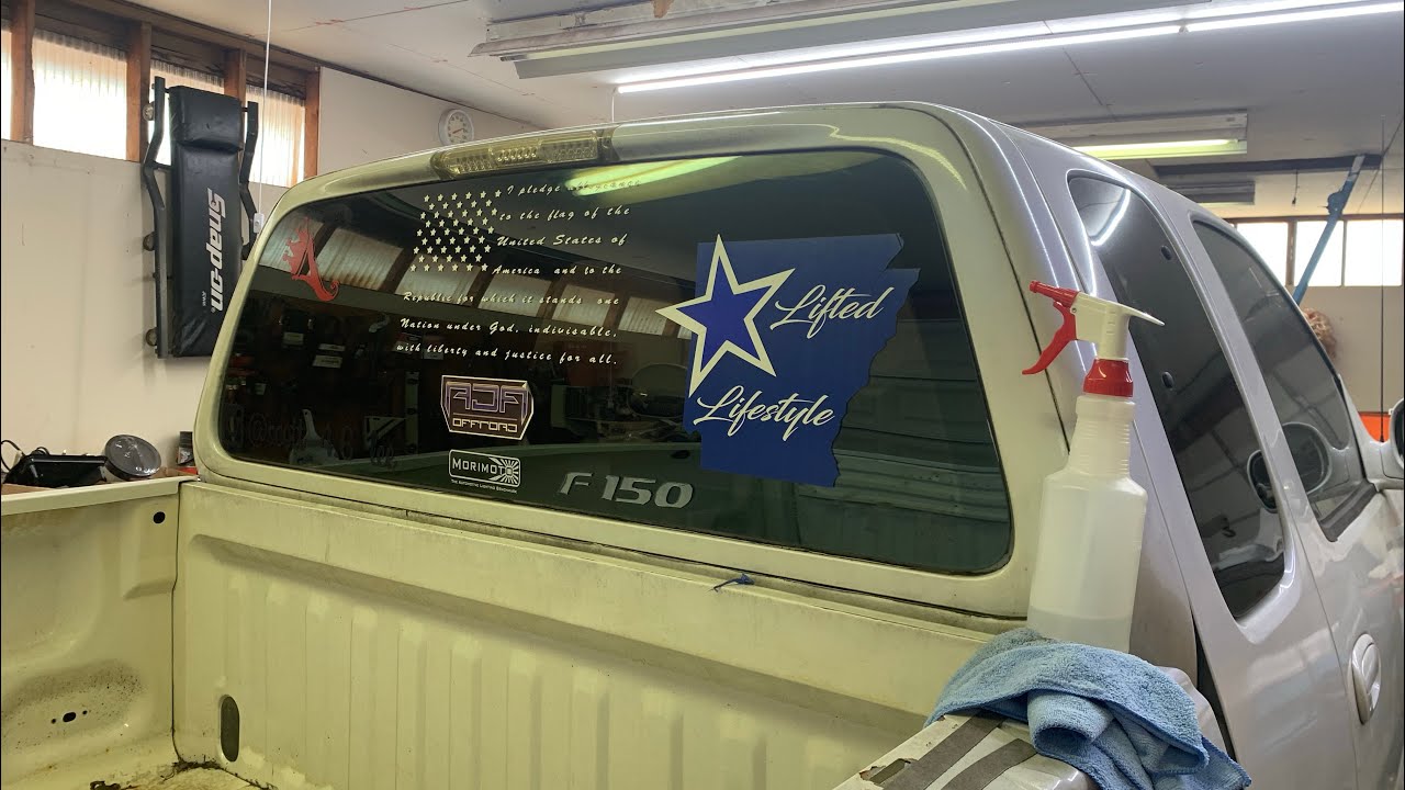 HOW TO REMOVE OLD VINYL DECALS/STICKERS YouTube