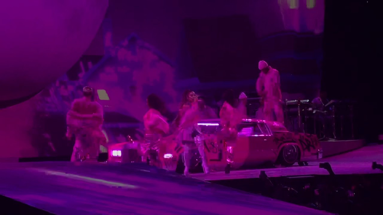 7 Rings - Ariana Grande - Sweetener Tour - Boston 2019