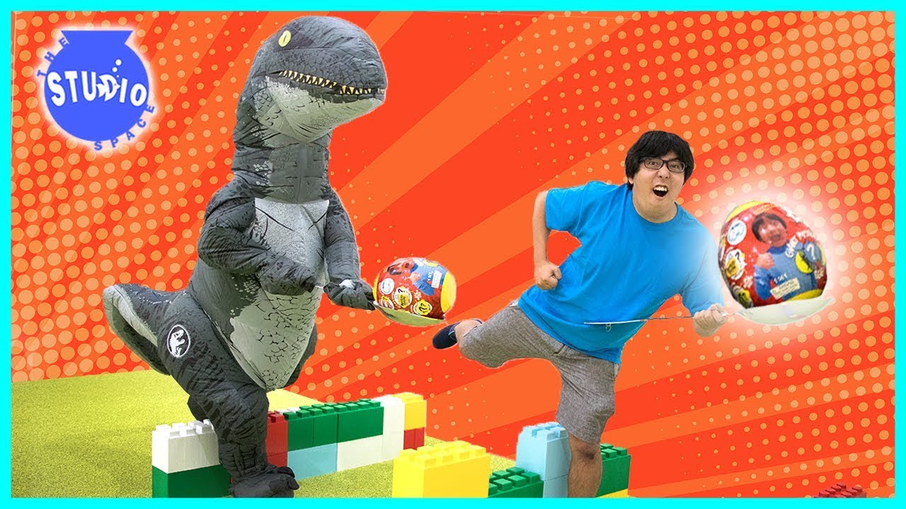 ⁣Giant Surprise Eggs Relay Race Dinosaur with Ryan ToysReview Ryan's World Toys