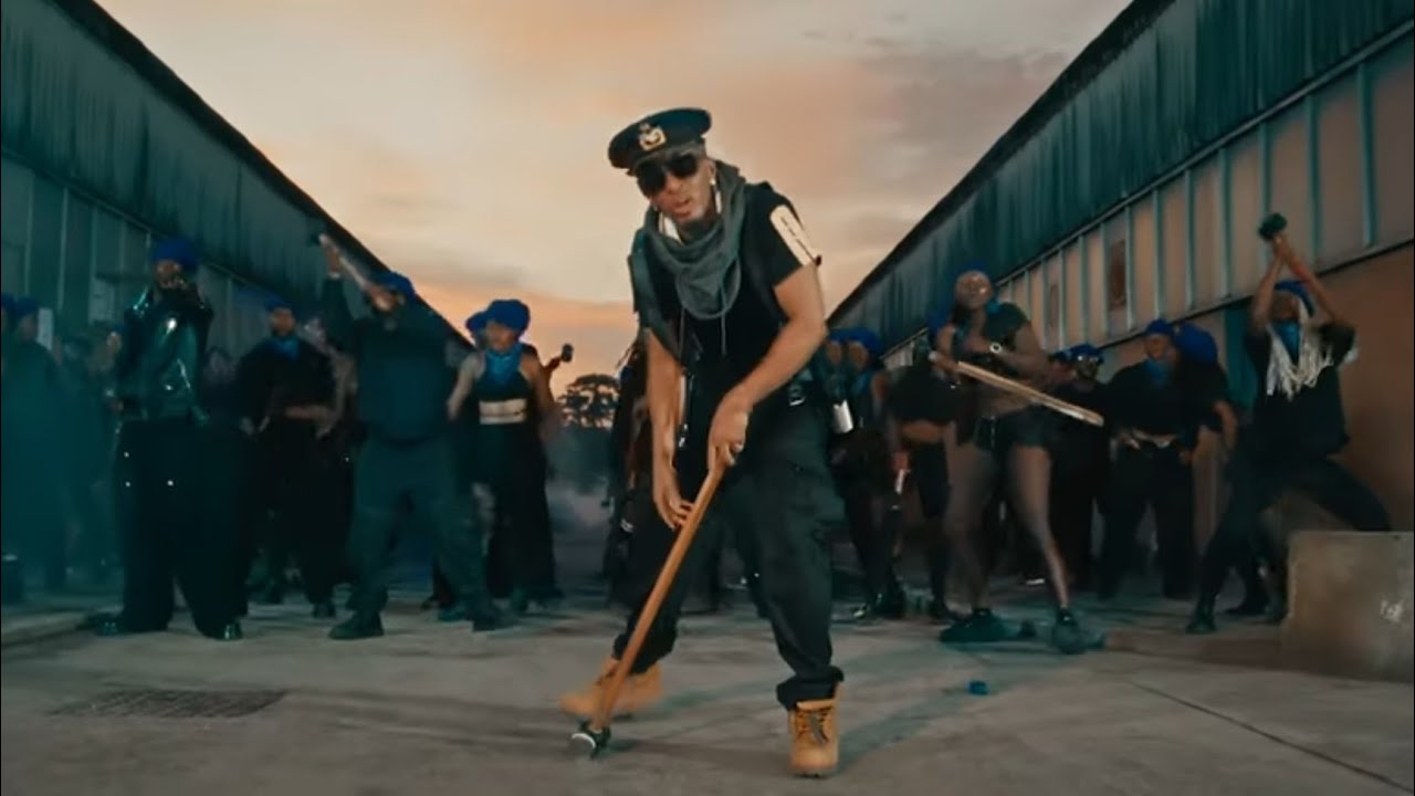 Robinio Mundibu - Marteau (Official video)