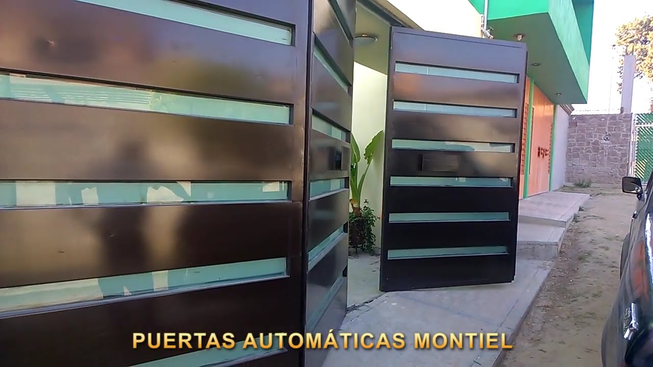 Puerta automática plegadiza de 4 hojas con pistones - YouTube