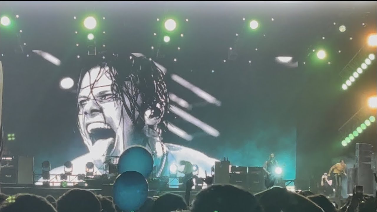 YUNGBLUD live performance part2 at Lollapalooza Mumbai India 