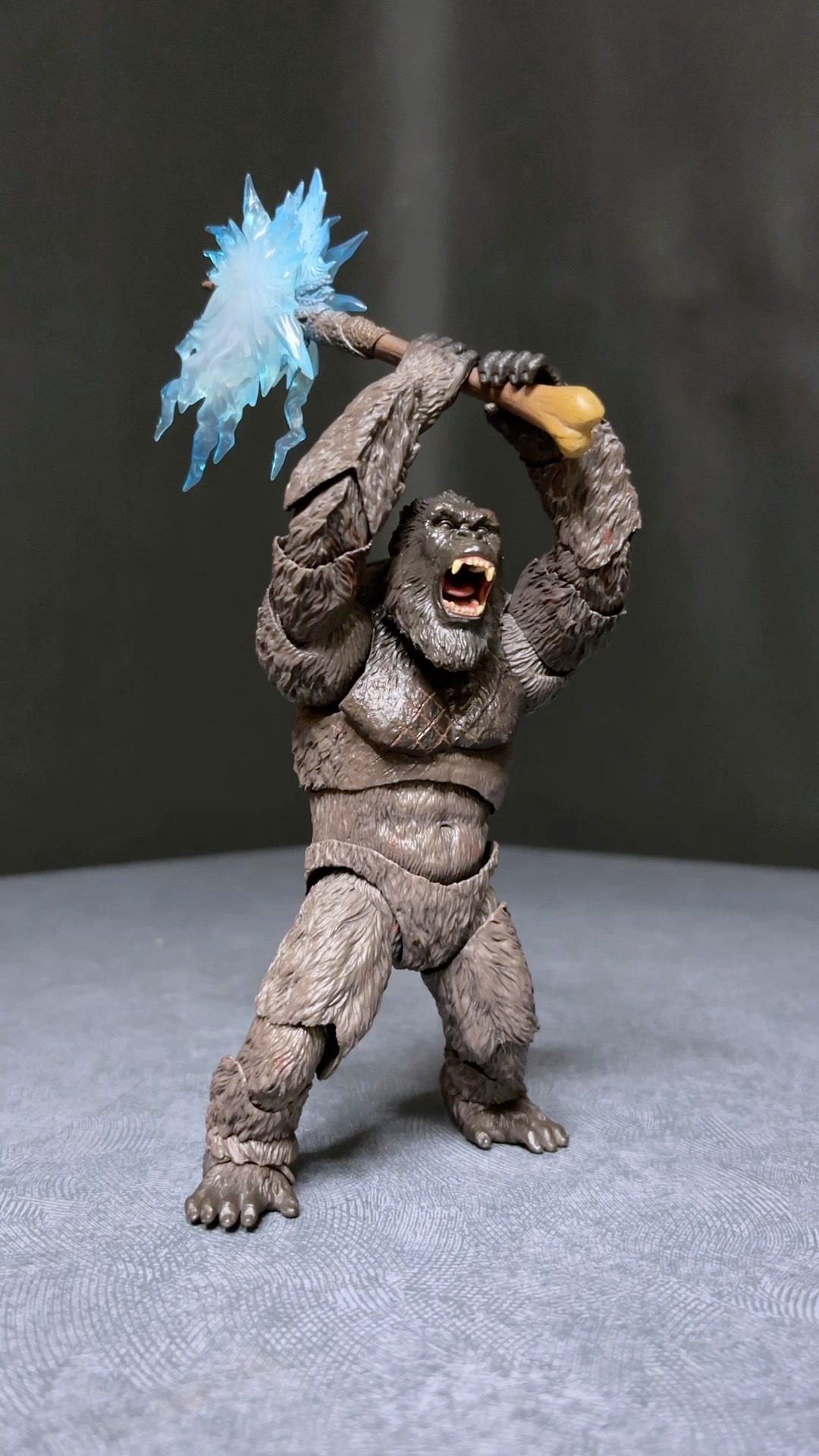 S.H.MonsterArts】コングexclusive - YouTube