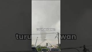 Puting Beliung Muncul Di Malaysia faktamenarik