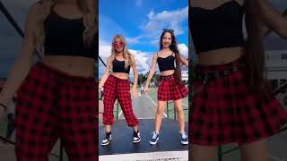 Video thumbnail of "Amanda NATHANRY e Kathlyn show -Dancinha #shorts"