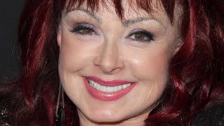 Naomi Judd's Cause Of Death Leaves Fans With So Many Questions