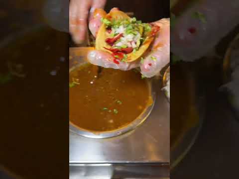 Video thumbnail: Al pastor at Taco Y Taco in Las Vegas