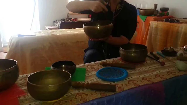 Himalayan Bowls played by Julie Rutherford