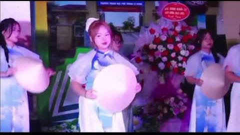 Tiết mục múa Mẹ yêu con - Viết tiếp câu chuyện hoà bình