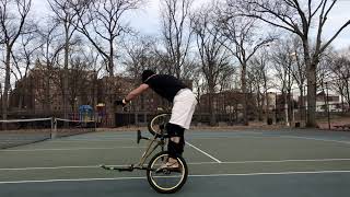 Double whiplash to hitchhiker to whiplash Robert Victoria #flatland #bmx