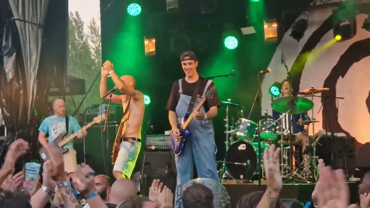 BLOWFUSE live 2022 State of denial @ Albi, France, Extrem Fest