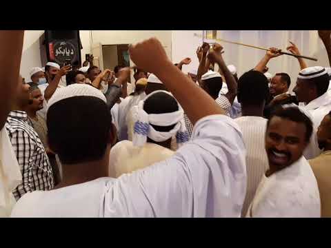 ياعديلة يابيضاء ياملائكة سيري معى عرس الضوء 