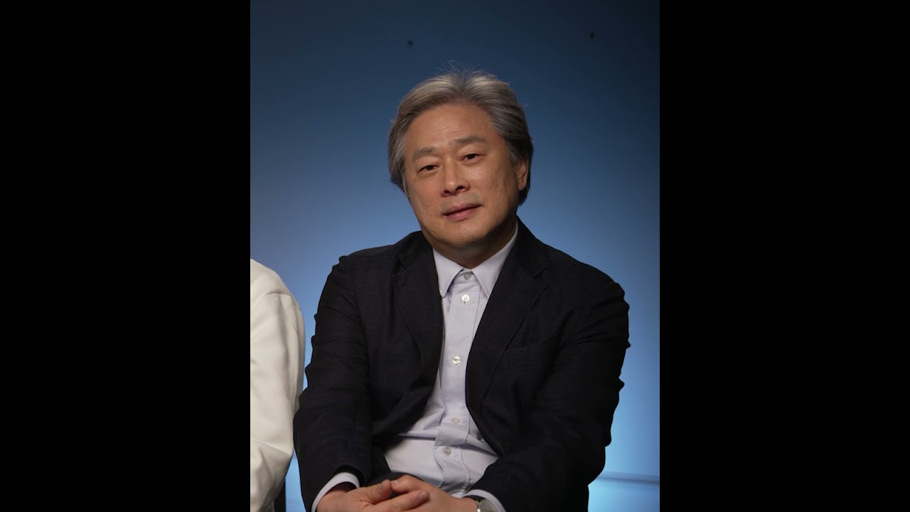 Writer-director Park Chan-wook and actor Lee Byung Hun invite you to watch NO OTHER CHOICE.