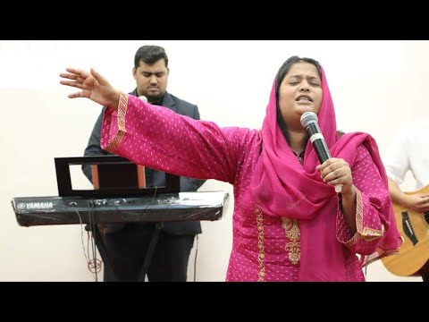 Jakray azad hounday ny by Tehmina Tariq in Dubai live worship