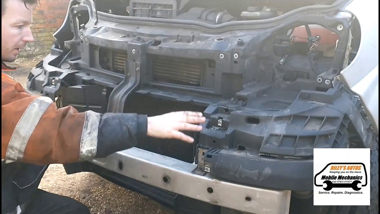 Vivaro / Trafic Alternator Replacement & Front end Strip down Removal