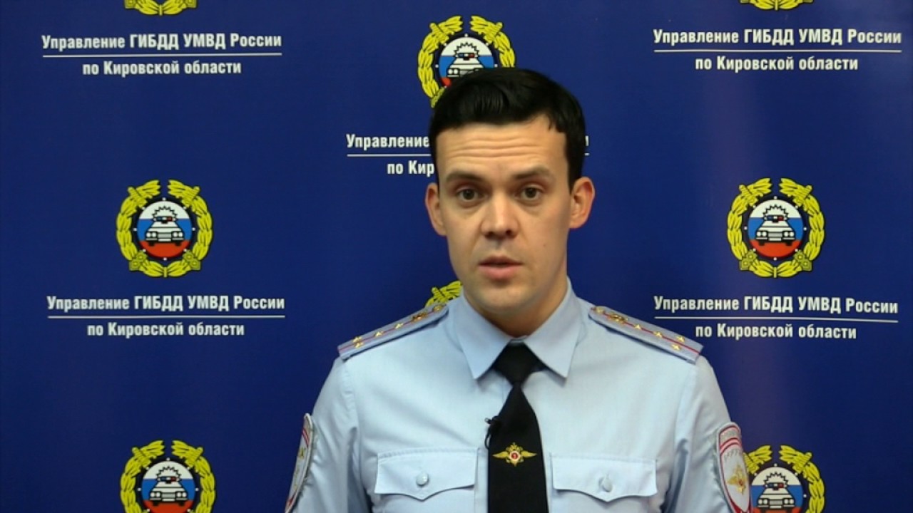 Мерседес сбил самокатчика