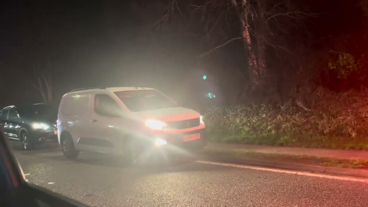 Dorset & Wiltshire Fire & Rescue Service Scania P280 responding to an RTC on the A3049 (24/02/2026)